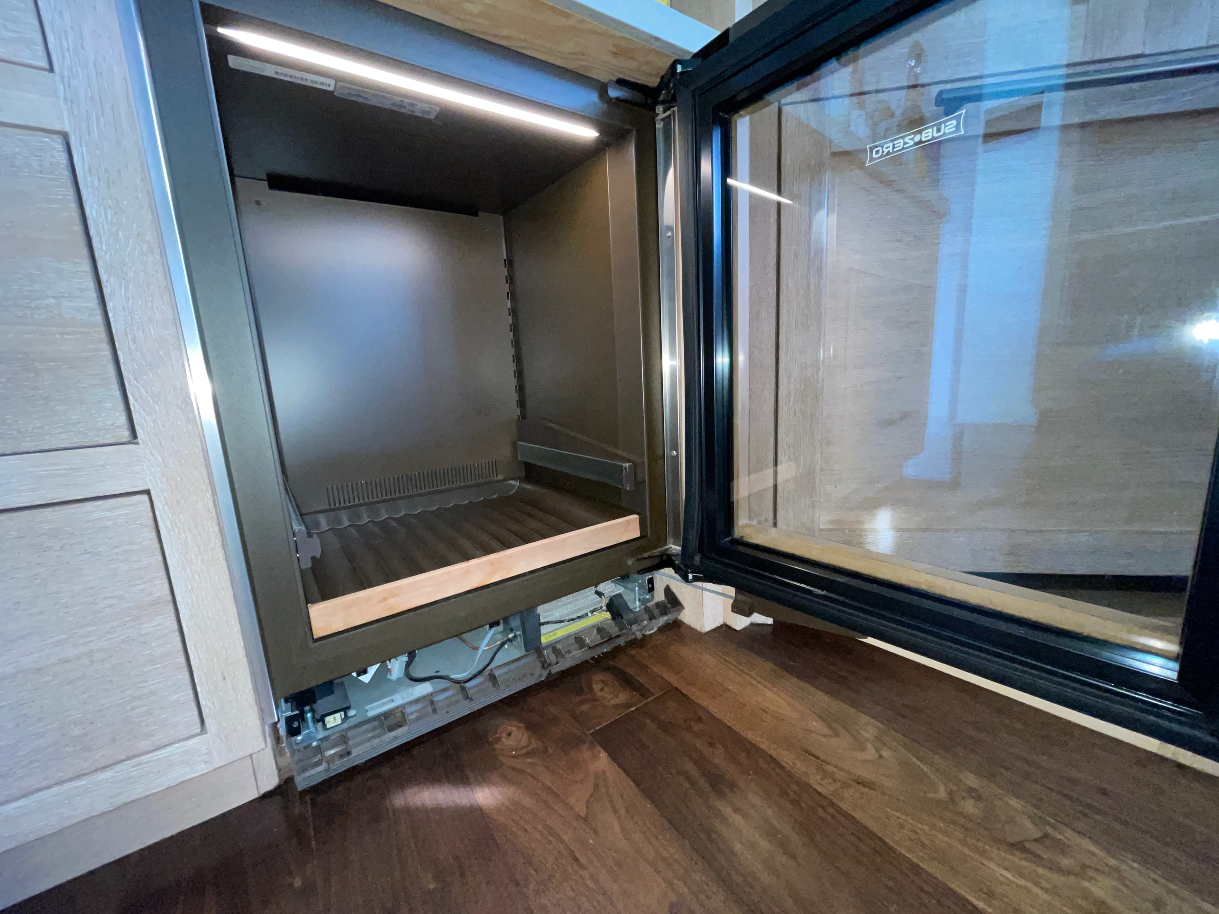 Sub-Zero wine cooler repair in Los Angeles – professional same day service
